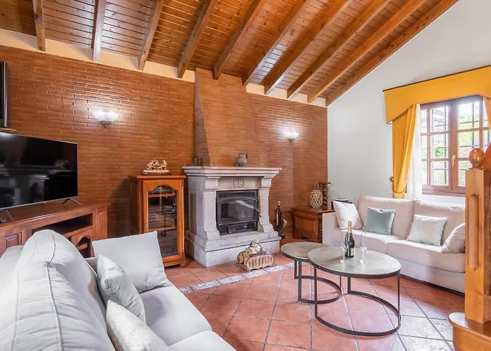 Casa En La Costa Con Wifi Jardin Y Barbacoa